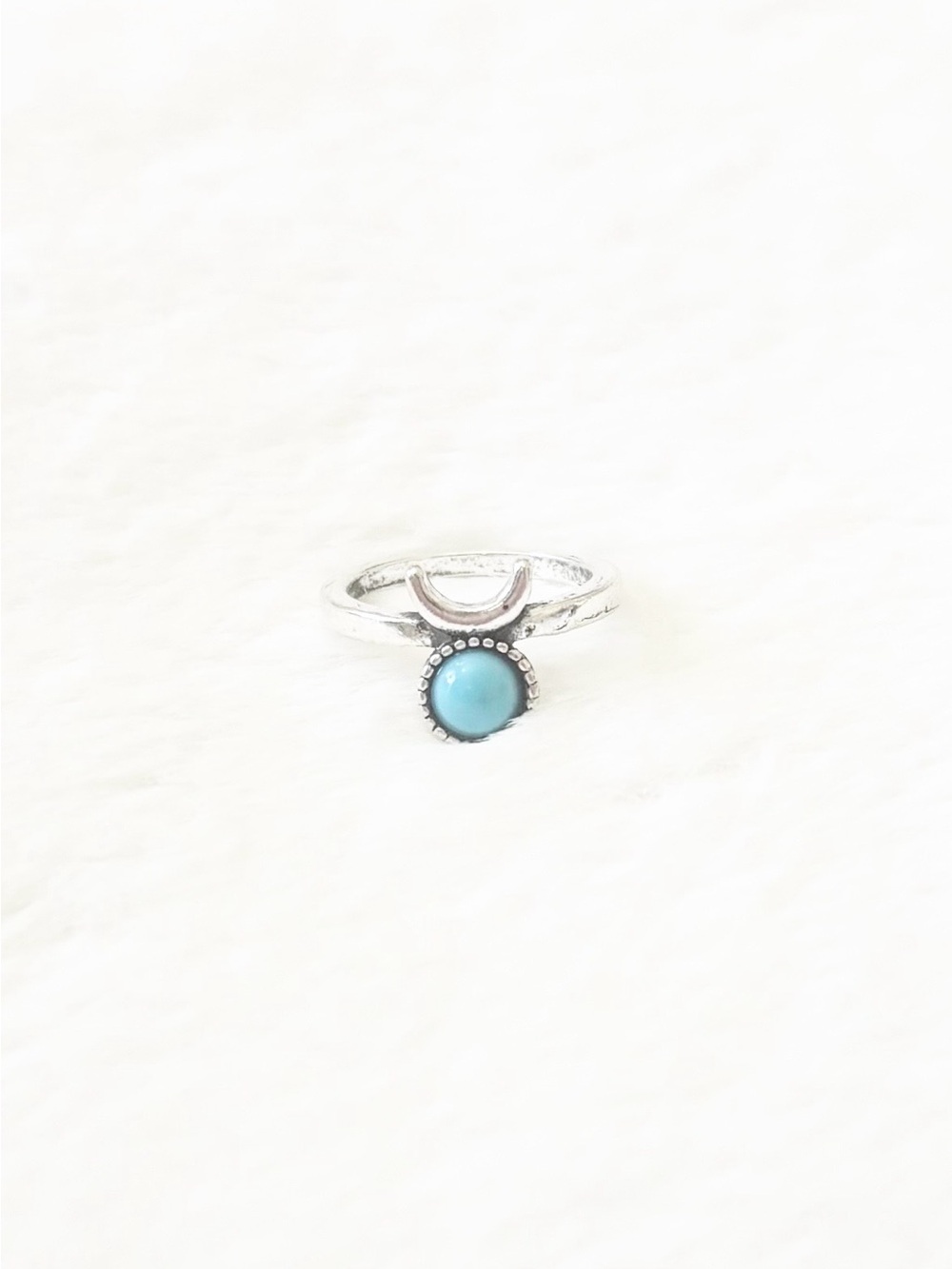 5/$15 🩷 MUST BUNDLE Silver Ring with Turquoise Stone and Crescent Accent